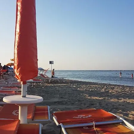 Appartamento Luminoso Fronte E Vista Mare. Apartment Lido Adriano